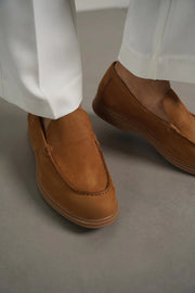 CLASSIC LEATHER LOAFERS